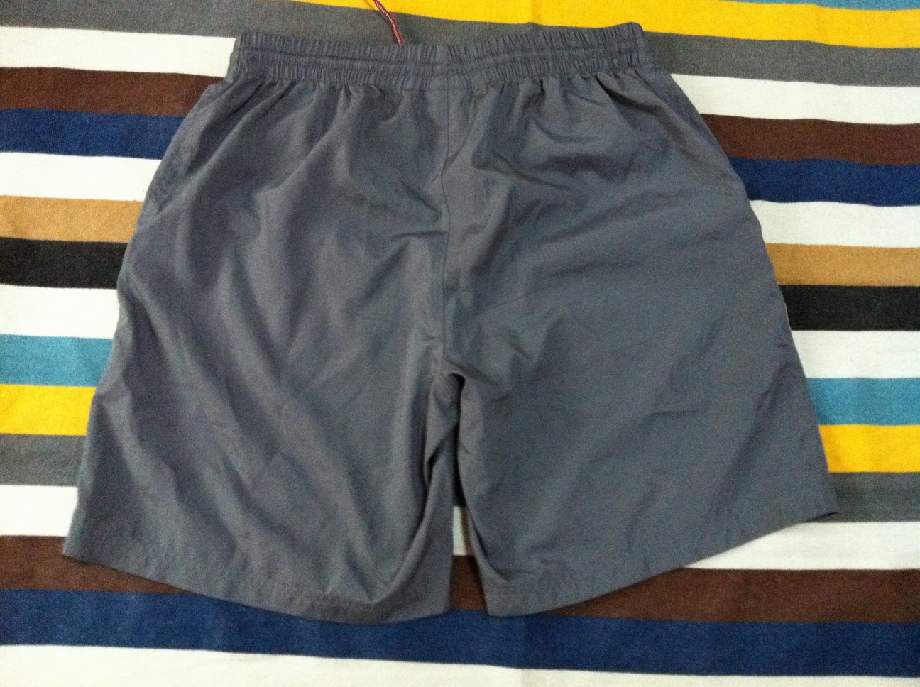 ��ֱ���� Ψ������ XIOM �� V  ����ɫ�� +  �̿�