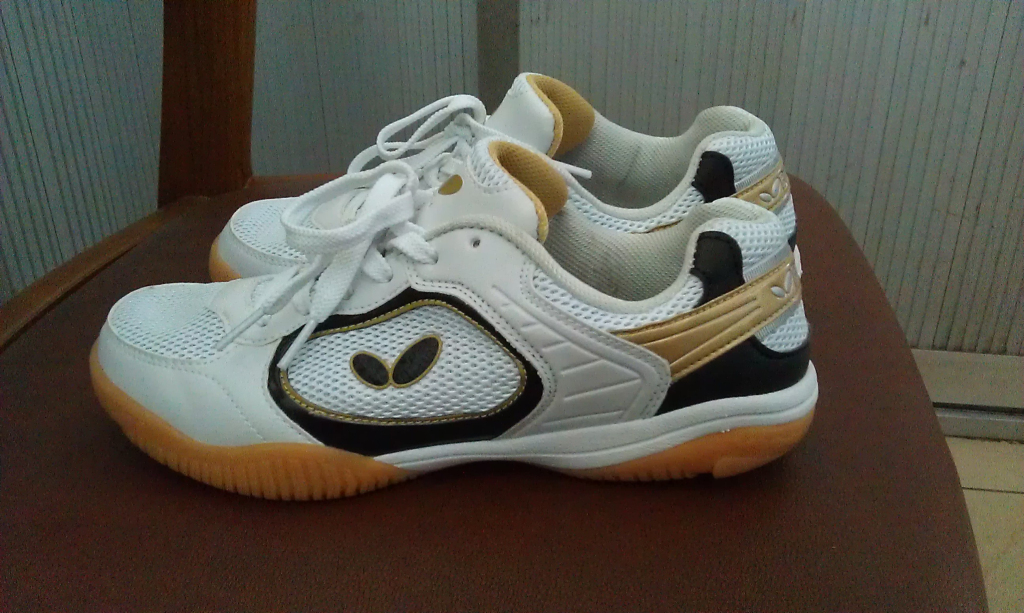 ����Ʒ����win-5��Ь42��һ˫��ֻ����2�Σ�120���ʣ���