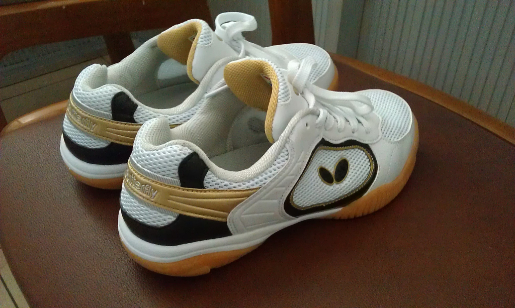 ����Ʒ����win-5��Ь42��һ˫��ֻ����2�Σ�120���ʣ���