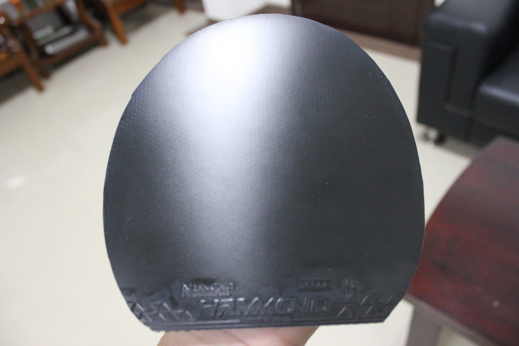 �����������һ���켫����һ���ɫ�ã�һ���