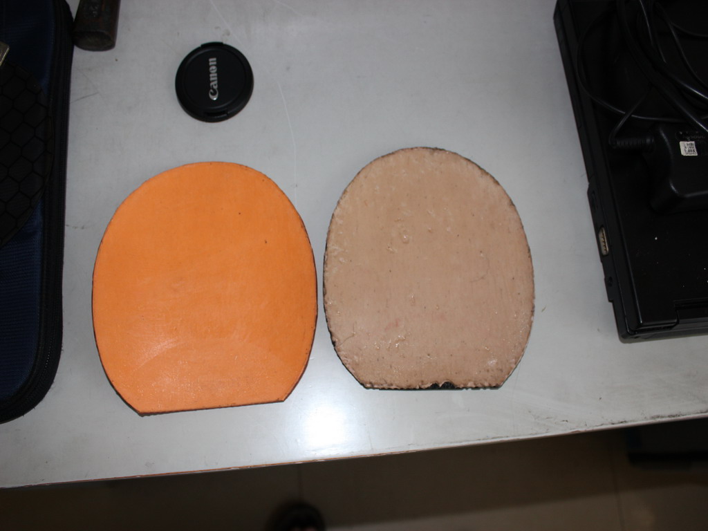 �����������һ���켫����һ���ɫ�ã�һ���