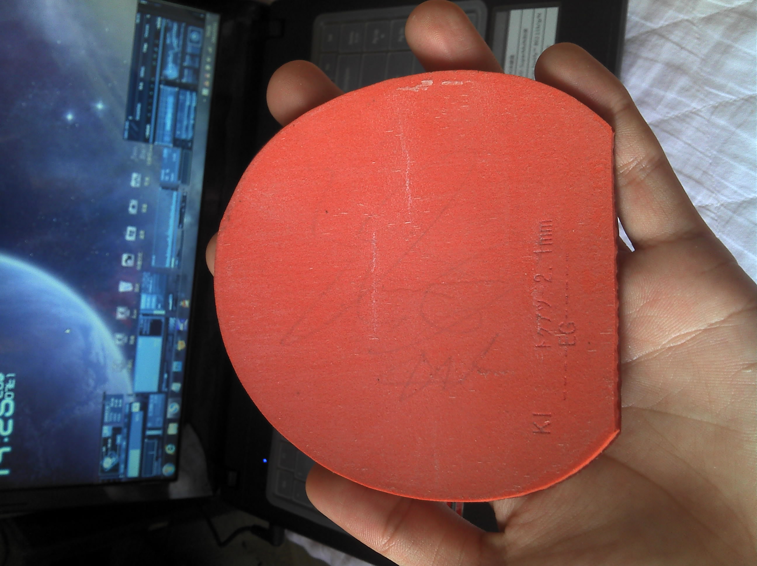 �պ�ɫ����