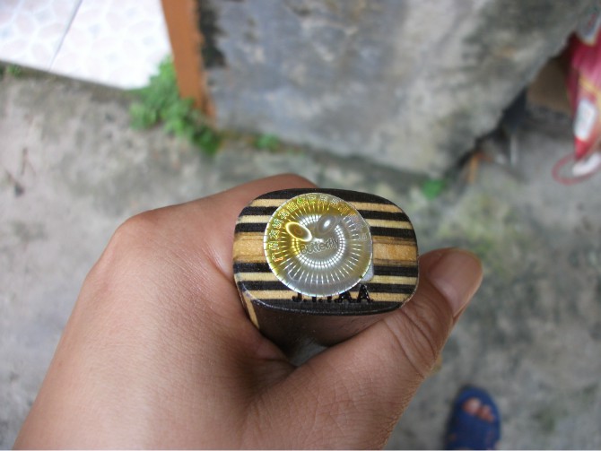 �л��Ʊ���300��