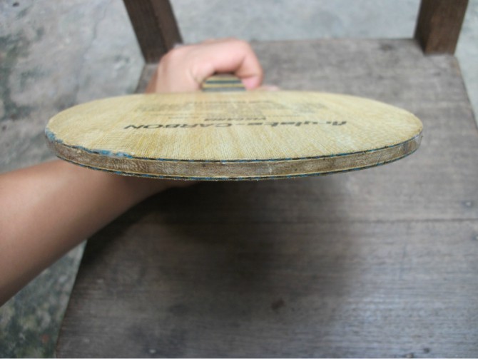 ����Ʒ�������VIS��450���ʣ��ó�ɫ�ĿƱ�����270������