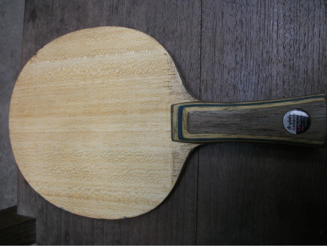 ����Ʒ�������VIS��450���ʣ��ó�ɫ�ĿƱ�����270������