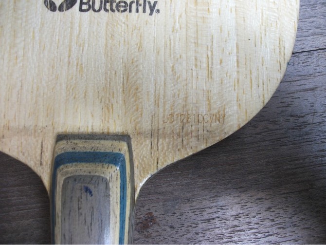 ����Ʒ�������VIS��450���ʣ��ó�ɫ�ĿƱ�����270������