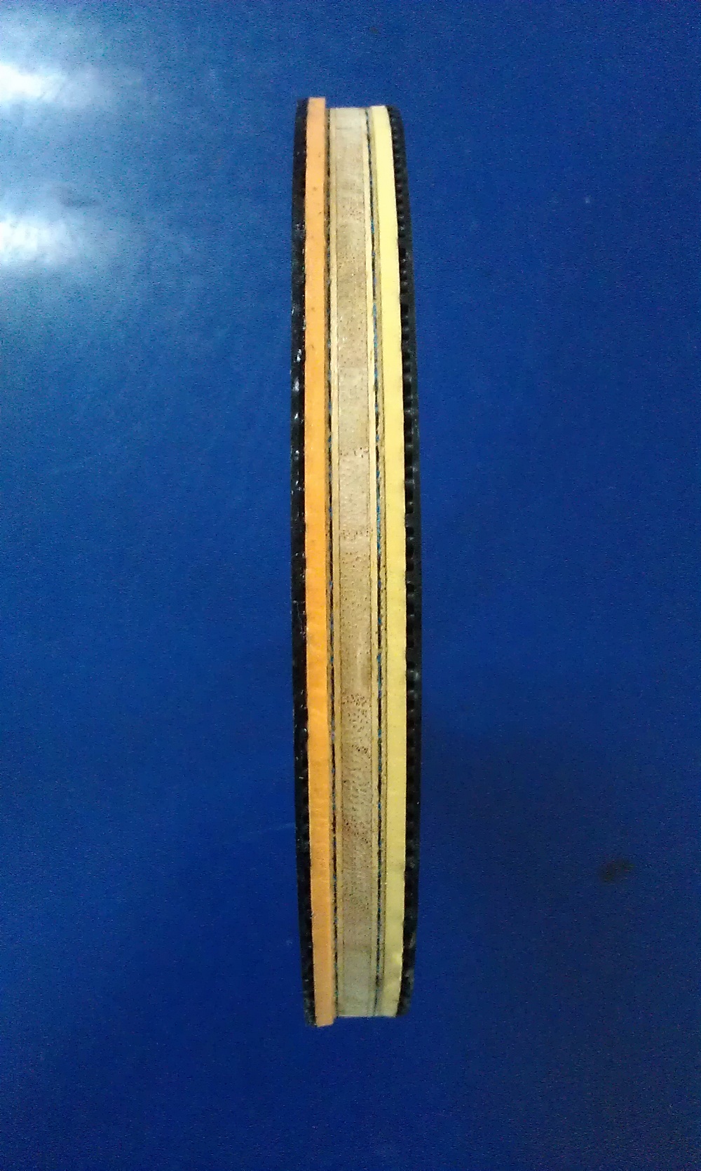 7dl1aYf8.jpg