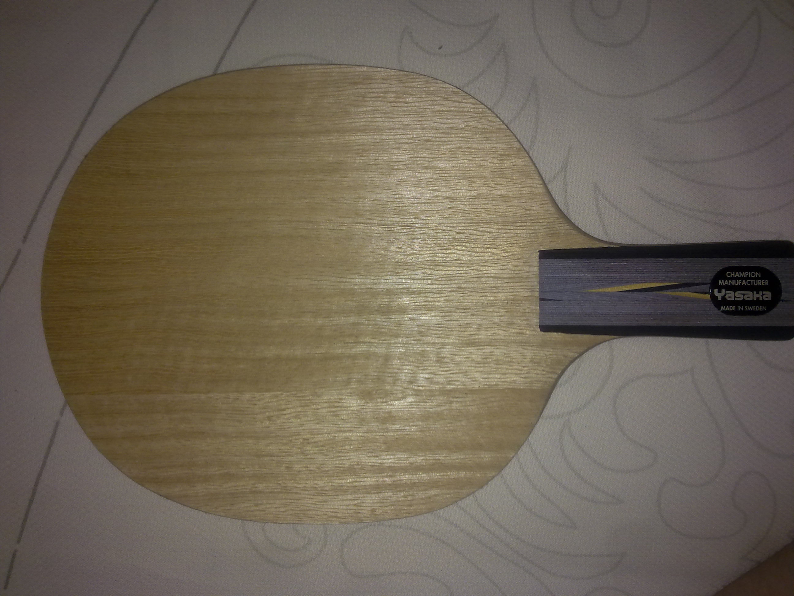 ŷ������̼���򻻴�ľ�װ壬���м��齺Ƥ�Դ��