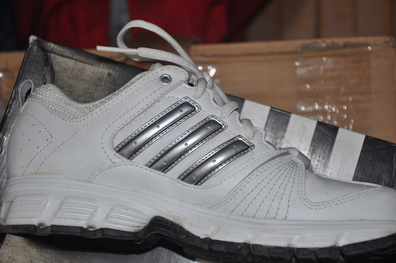 ��˫����ŮЬ