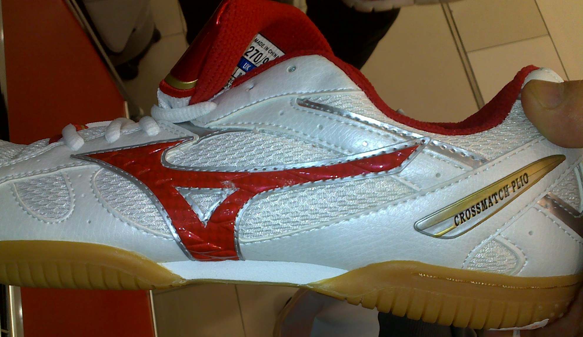 ����Ũƹ����Ь41�룬42���һ˫