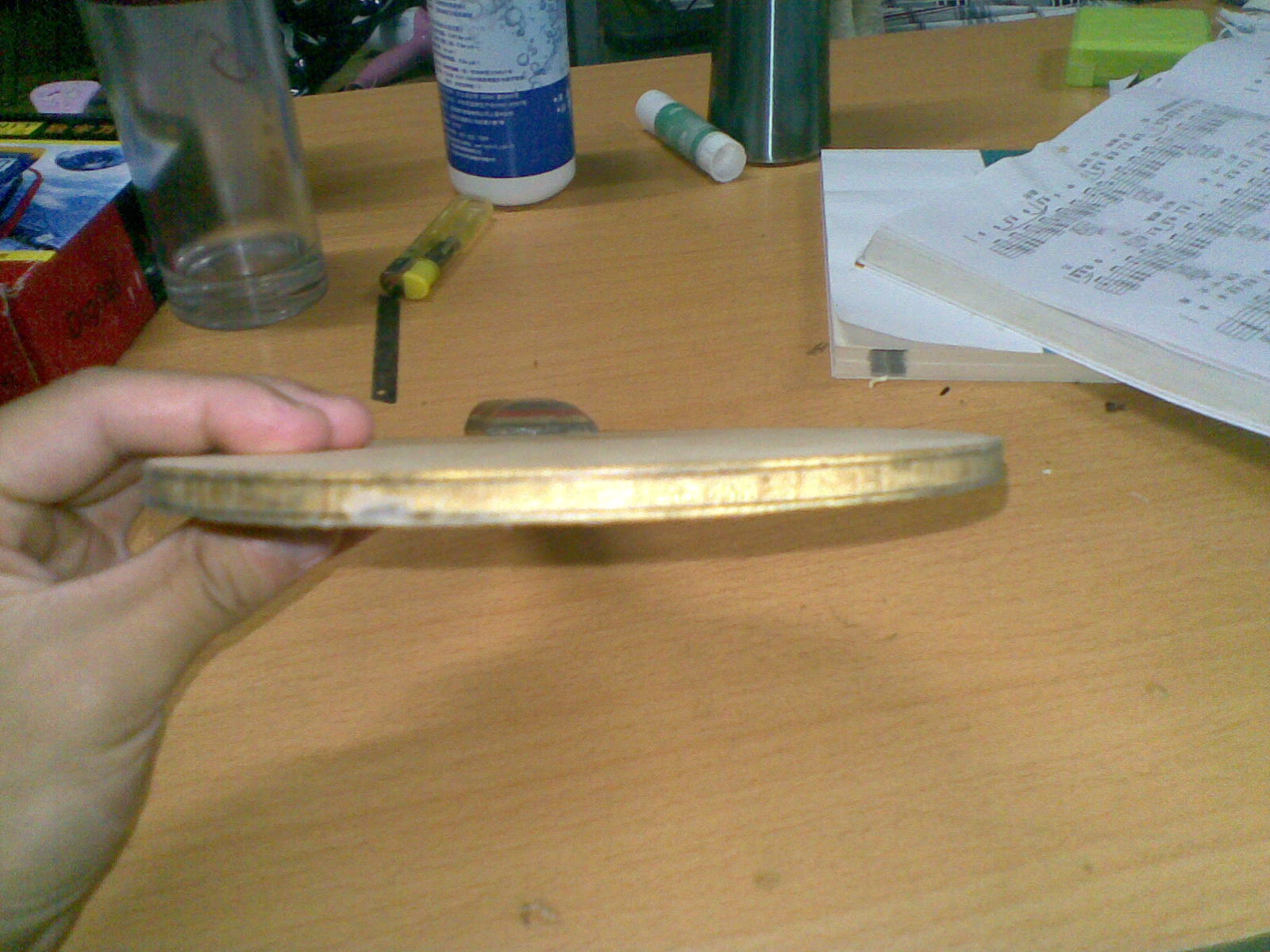 ��������ɫ��������̼