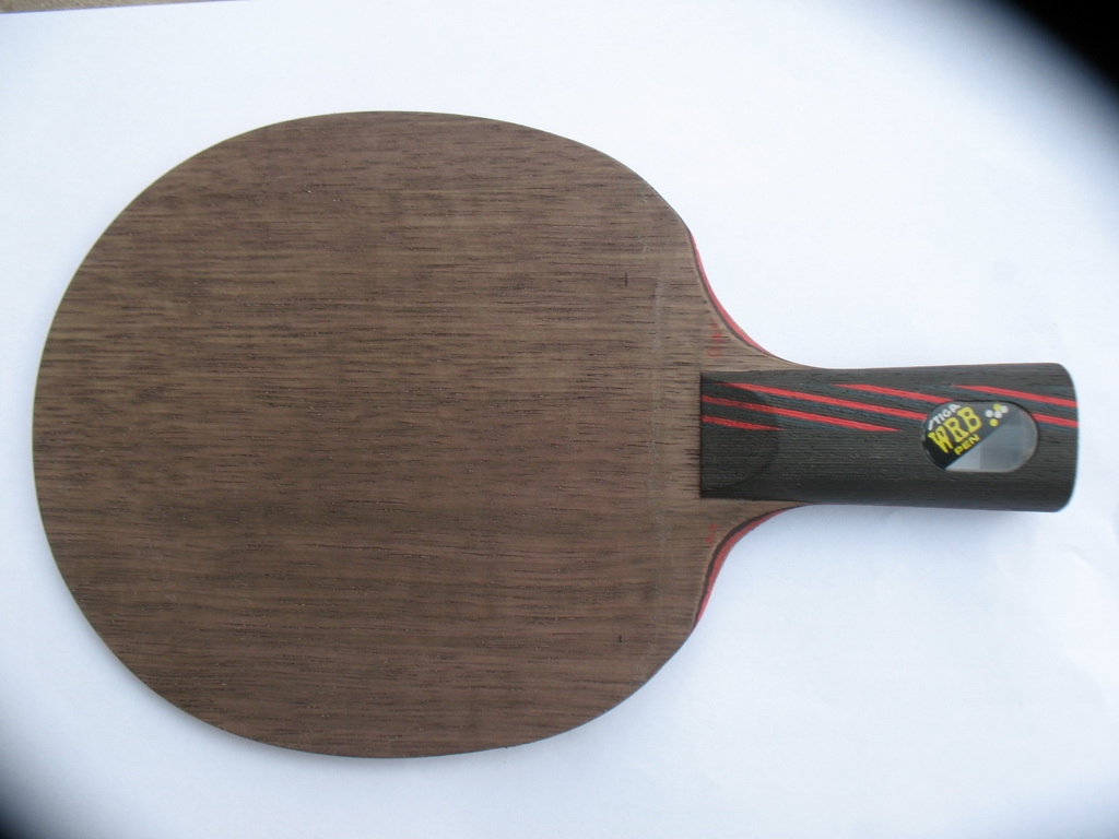 ��һֻ���ı��Ʊ��ڣ�����Ϊ�Ӵ��ĥС��