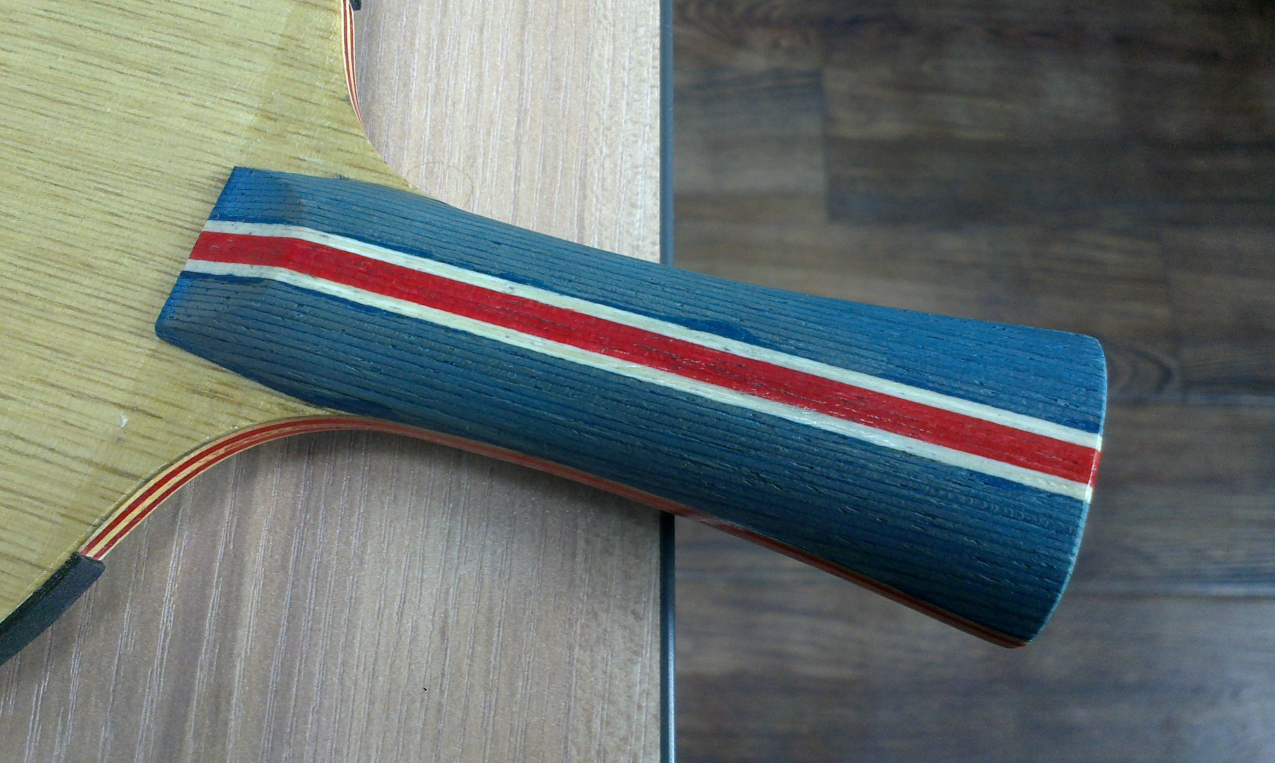 ����������VIVA��+����ά�����ܡ�������new  era��215���ʡ�����һ֧ȫ�׵�VIVAҲ�ɳ������������ϵ��