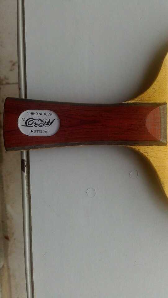 [ԭ��]ѧ�������Ͷ˵װ壬�۸��˵��