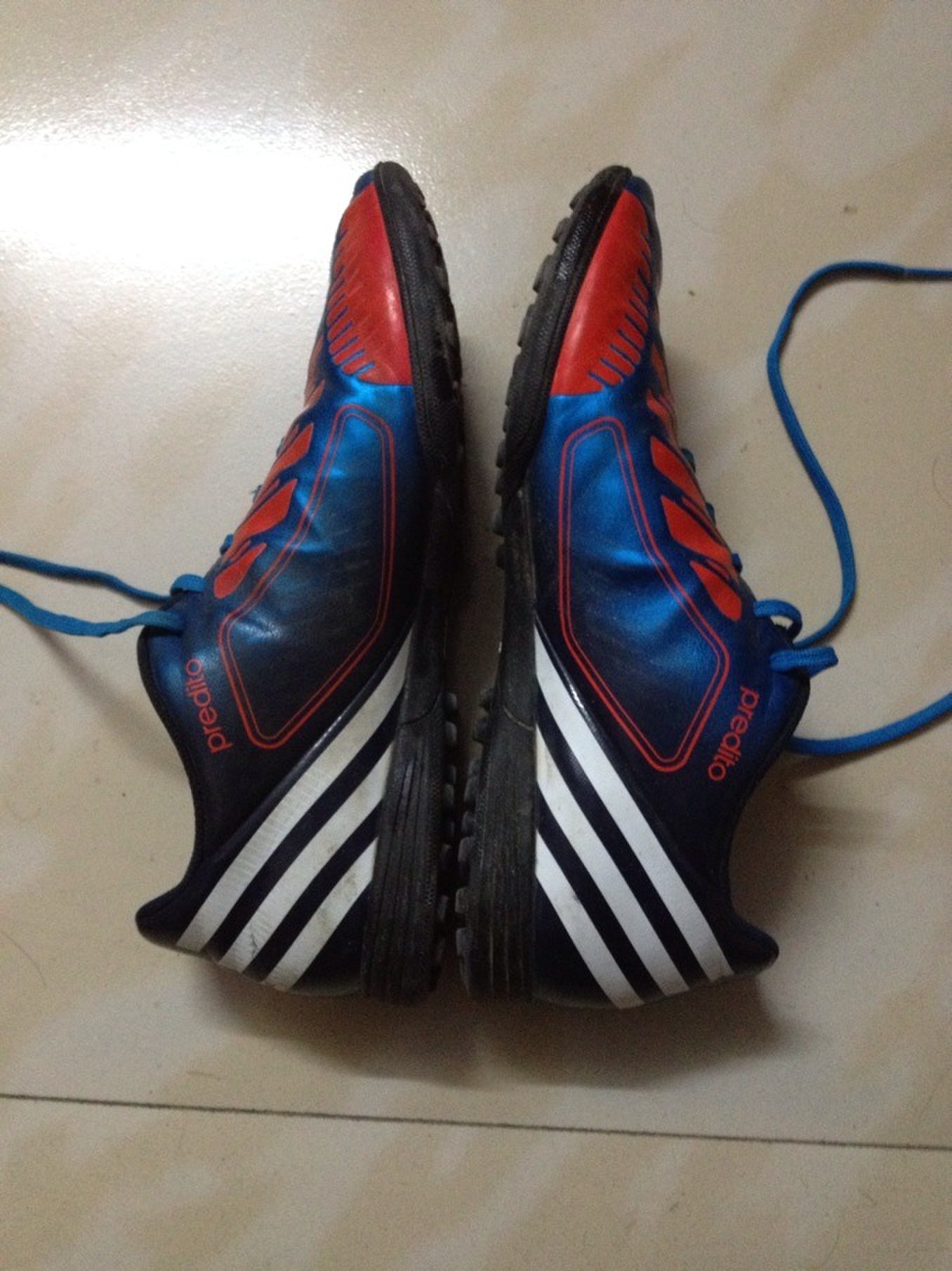 ��ɫ����ST BOLL ALC��һ˫���ϴ�˹��Ь