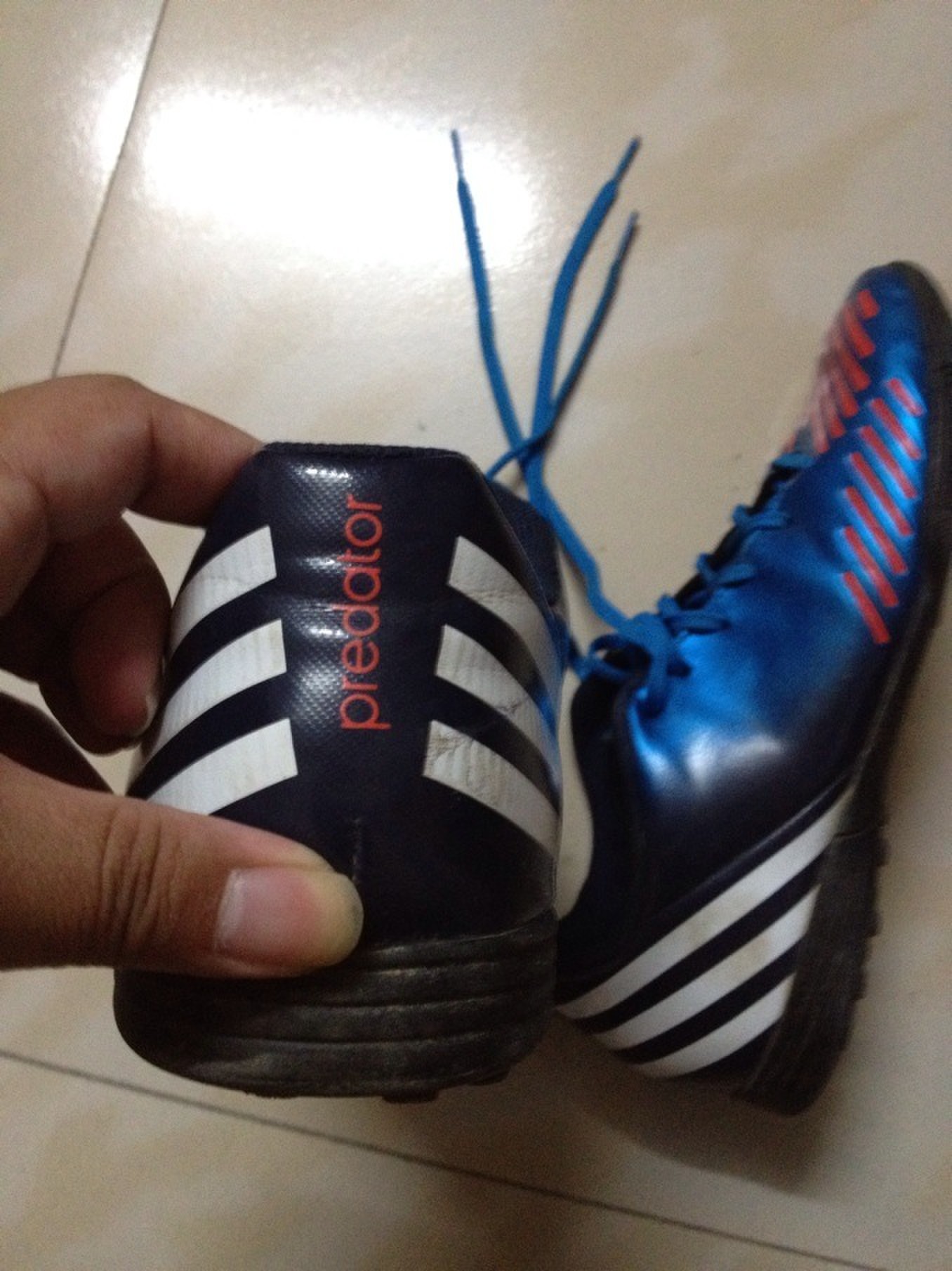 ��ɫ����ST BOLL ALC��һ˫���ϴ�˹��Ь