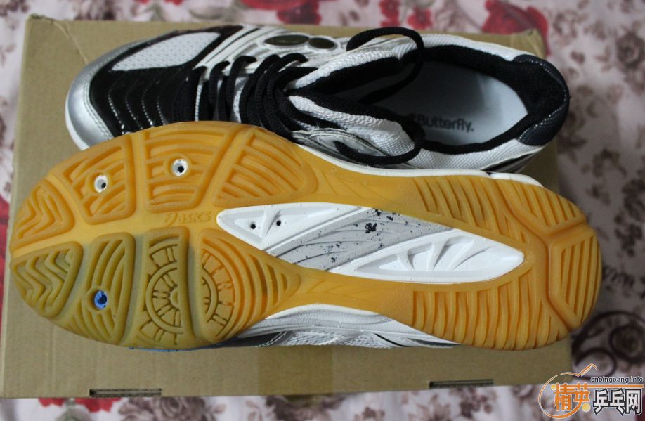 ���ձ�����ƹ����Ь