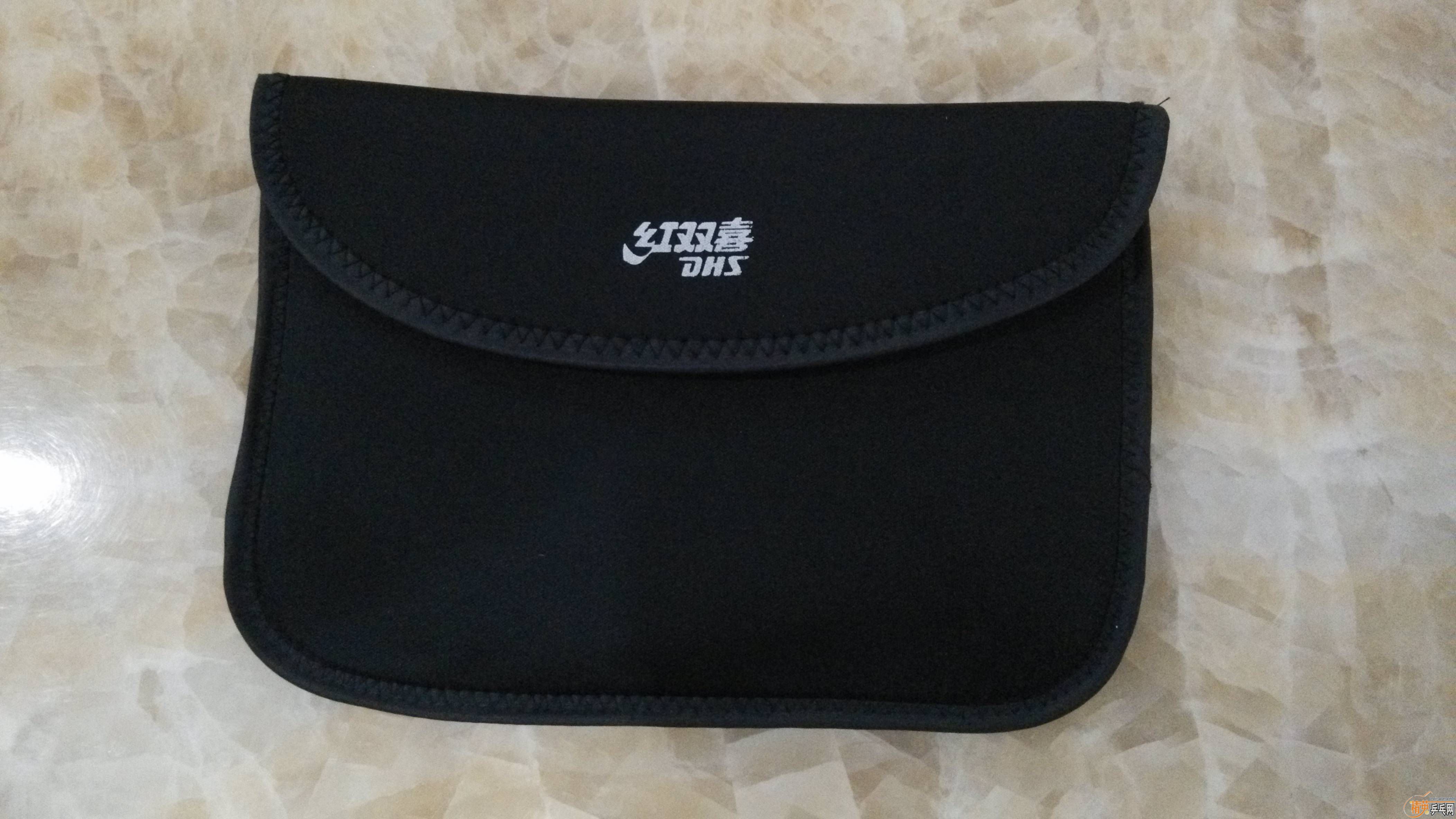 ���˳�һ��ǹ��