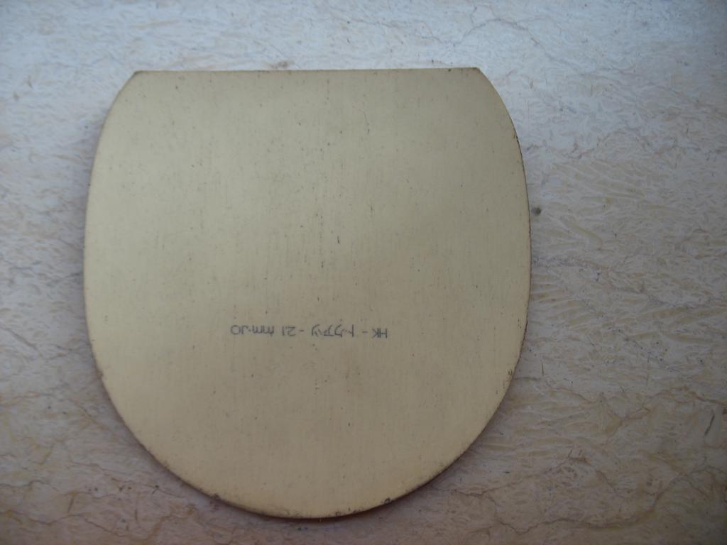 9�´�ͣ���ɫ��ֱ�����֣�����������150���ʣ�