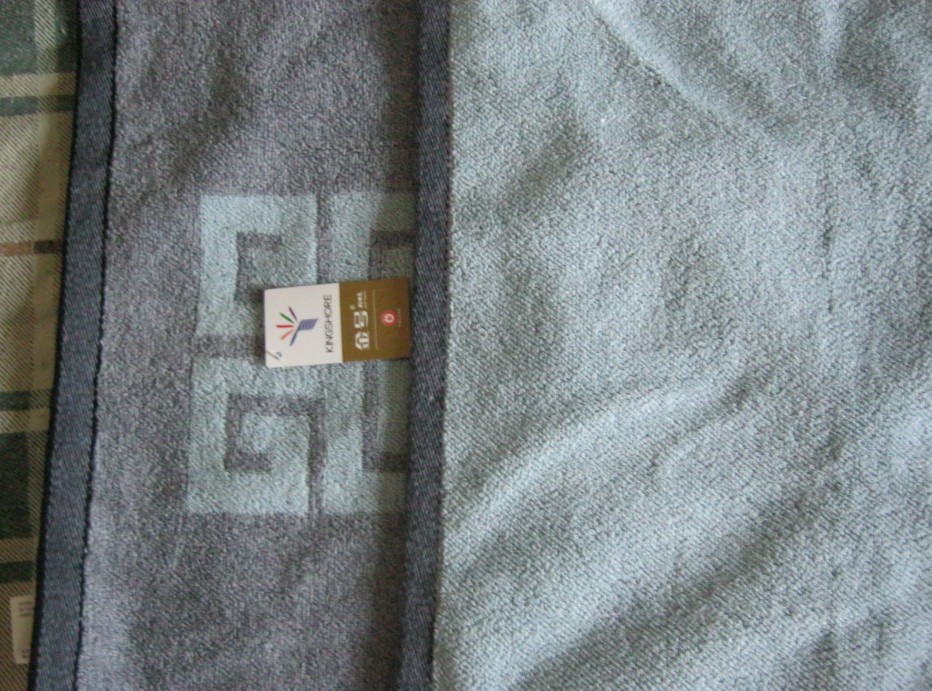 ����ë����