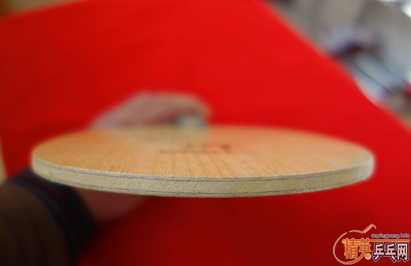 ���հ�����ֱ̼�ĳ�ɫ�����п��۸�ֻ��420Ԫ����