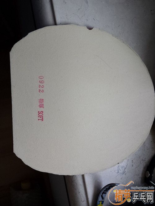 ��һ��������ͽ�Ƥ����ɫ������ɫ��ͼ