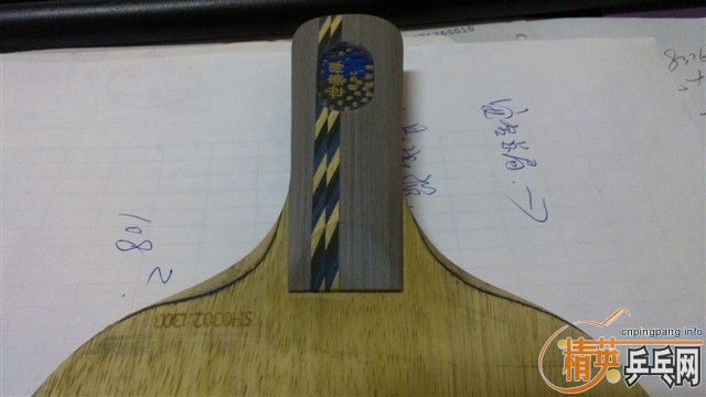 �ͼ۳����µµľ�����ά�װ壬�Լ۱�֮����������C����������������������