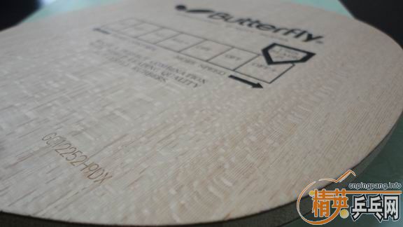 �����롰���ա�����̳��λ��Ϻ���ߴͽ̣������̳�ڸ�λ��Ϻ���и�ӡ������G��ͷ�ĺ������Ƶװ������п��ӡ����G�ֿ�ͷ��ֱ��̩��������֪�������Ǽ٣������Ұ�æ������