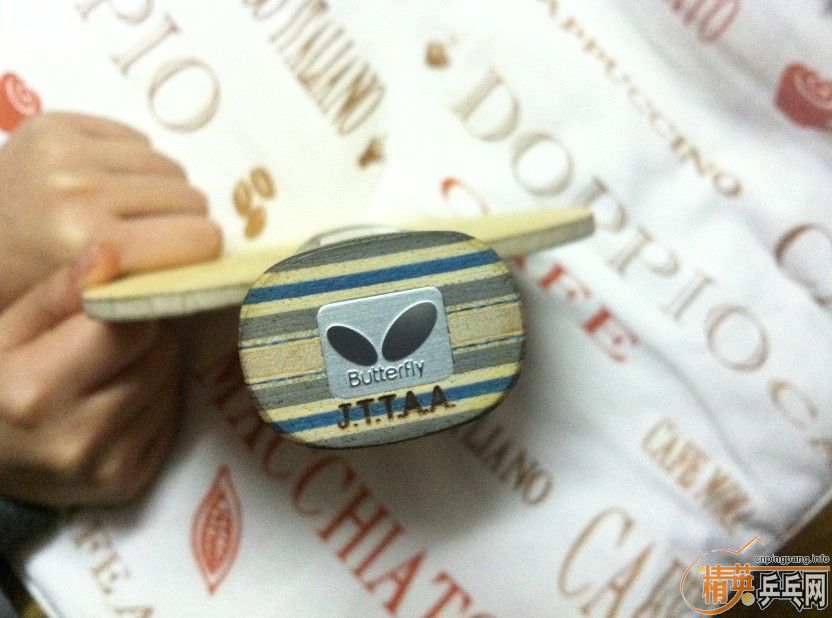 ��һ��ó�ɫ��С���� M�� VIS ��2013.12.7��