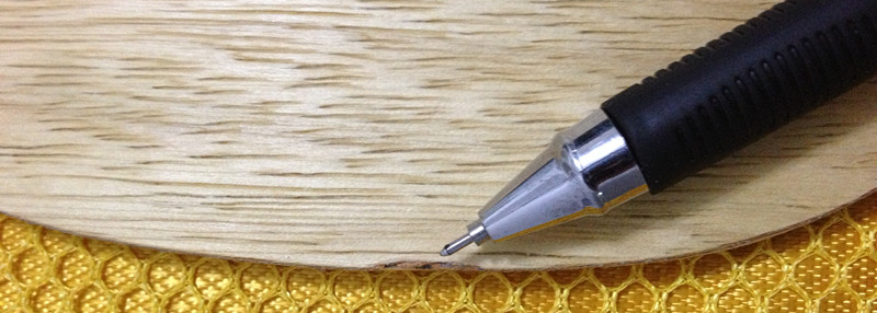 ���ϰ��հ���̼����ɫ��о���ų��£���ͼ���ǳ�����