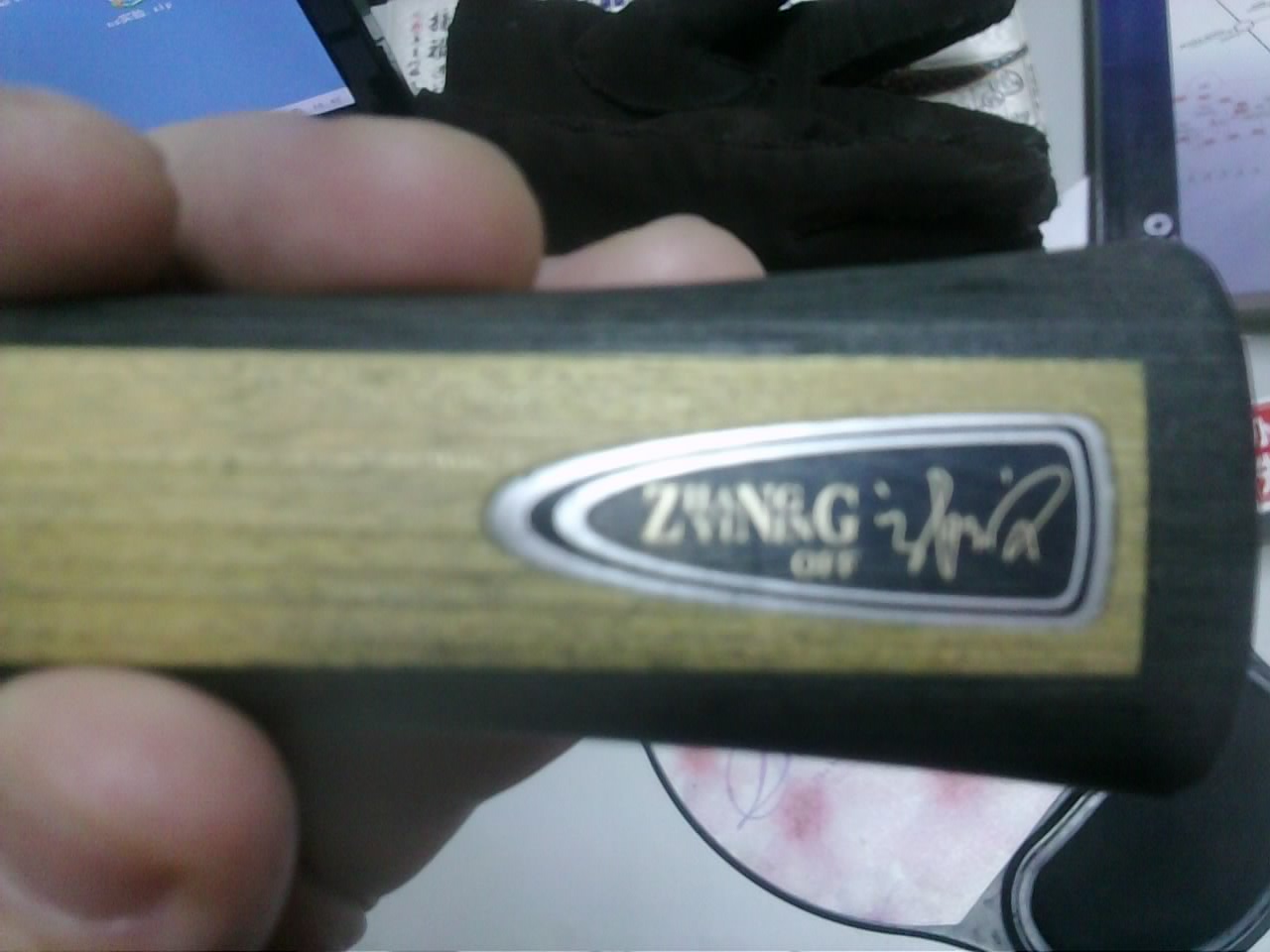 J������������