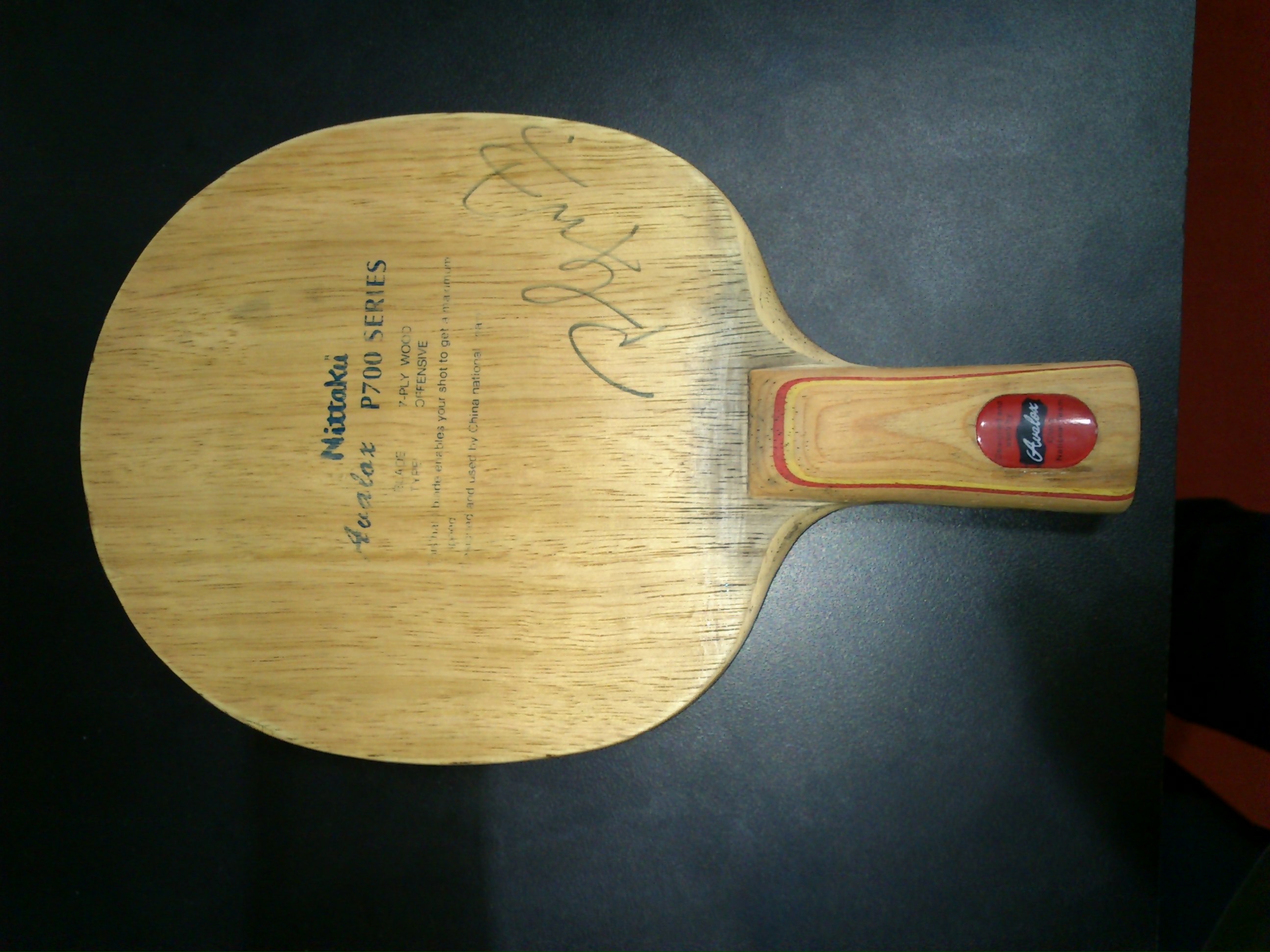 ��9.5�°�����P700�װ壬����90.6�ˣ��߼У�Ʒ��ӽ�ȫ�£��޿�������ȴ�ĥ��400���ʣ��ǳ����ţ�����QQ22966288��