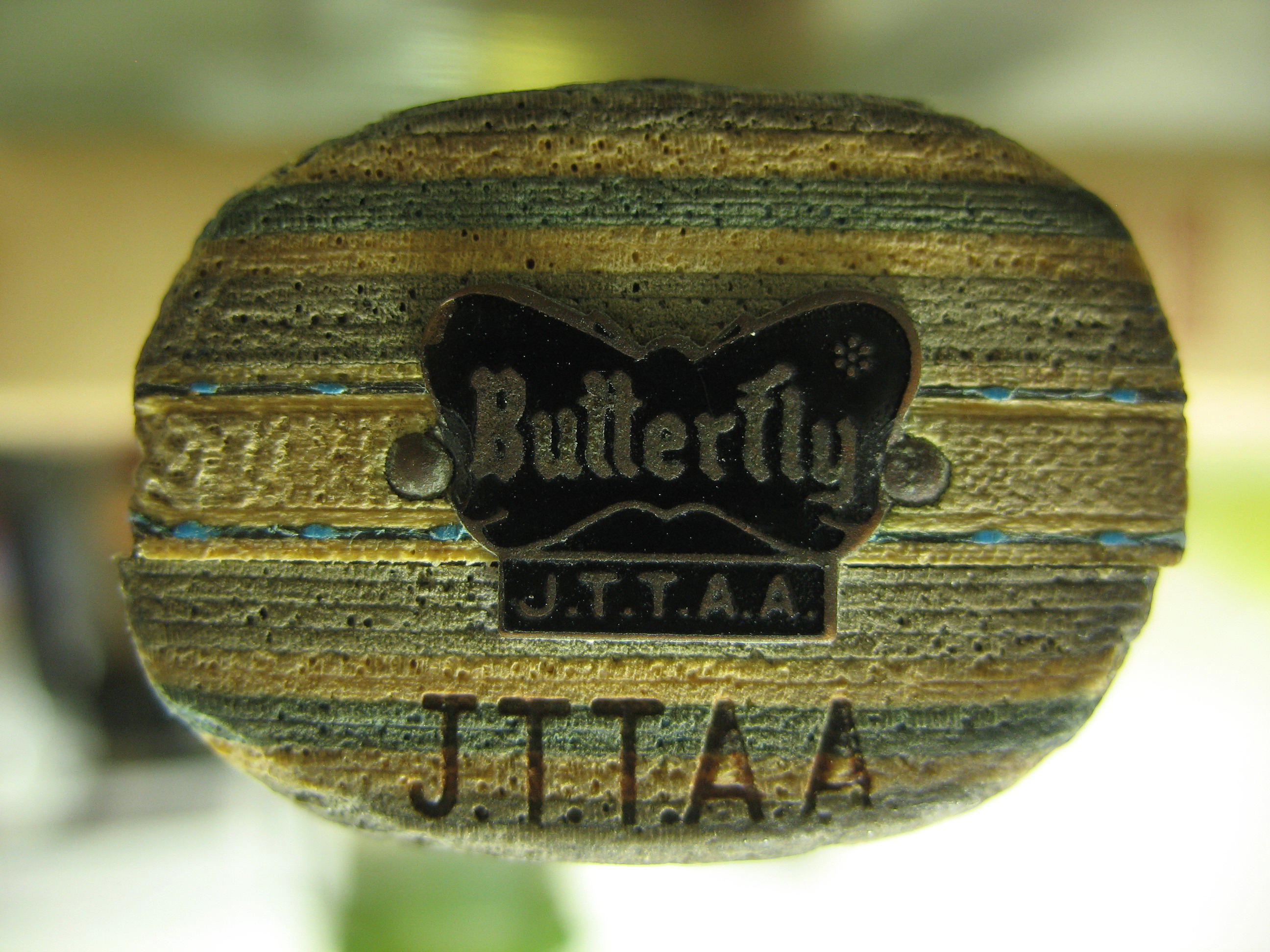 һ��������ľ��ף�����֧֧�С�