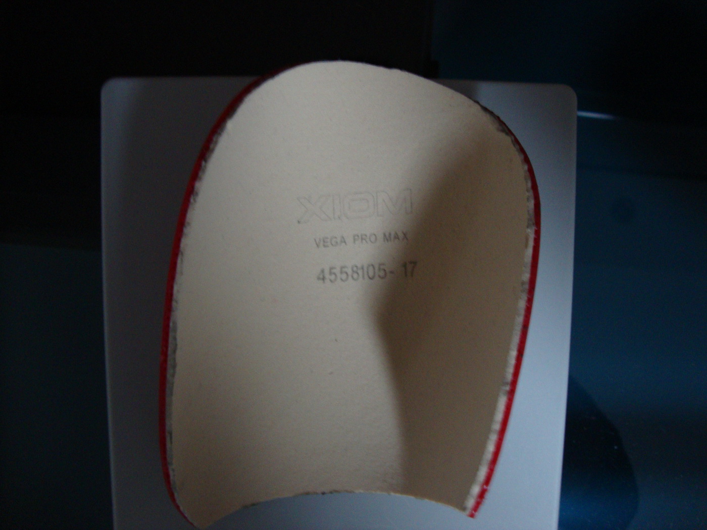 ��9�������ϵĽ��ͺ�V��Ψ��������