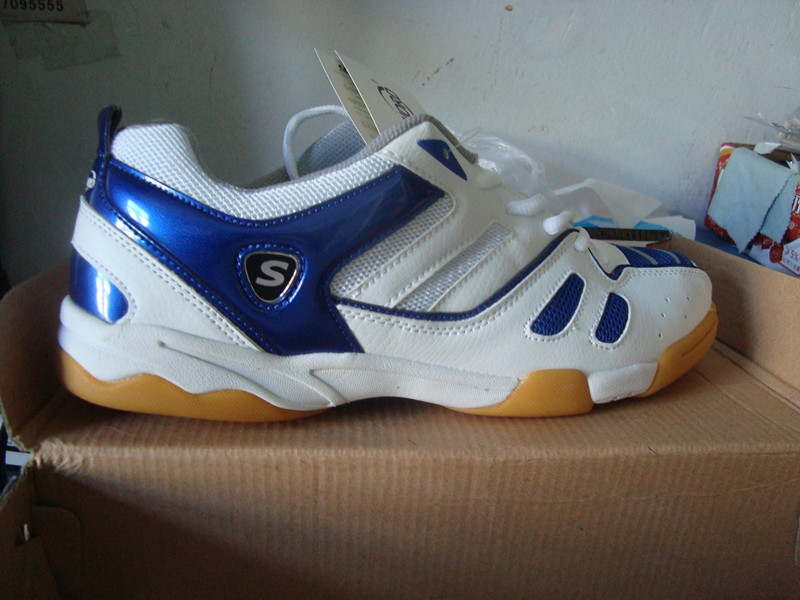 80�����ʳ�43��ȫ��ȫ��װ���µ�ƹ����Ь