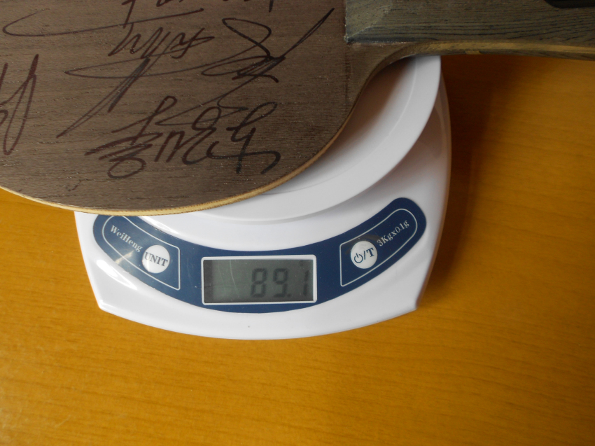 ����յ�������Ϊ�˻����ʽ��ػݳ�һ�ѵ׾�ʮ������ƿ����