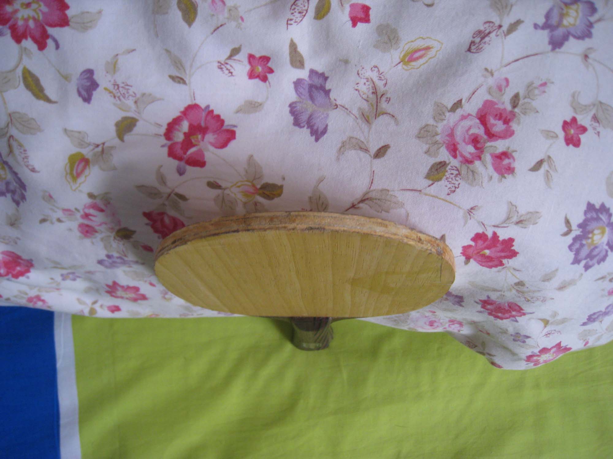 ������Ʒ���˹�ٿ��ѽ���300����