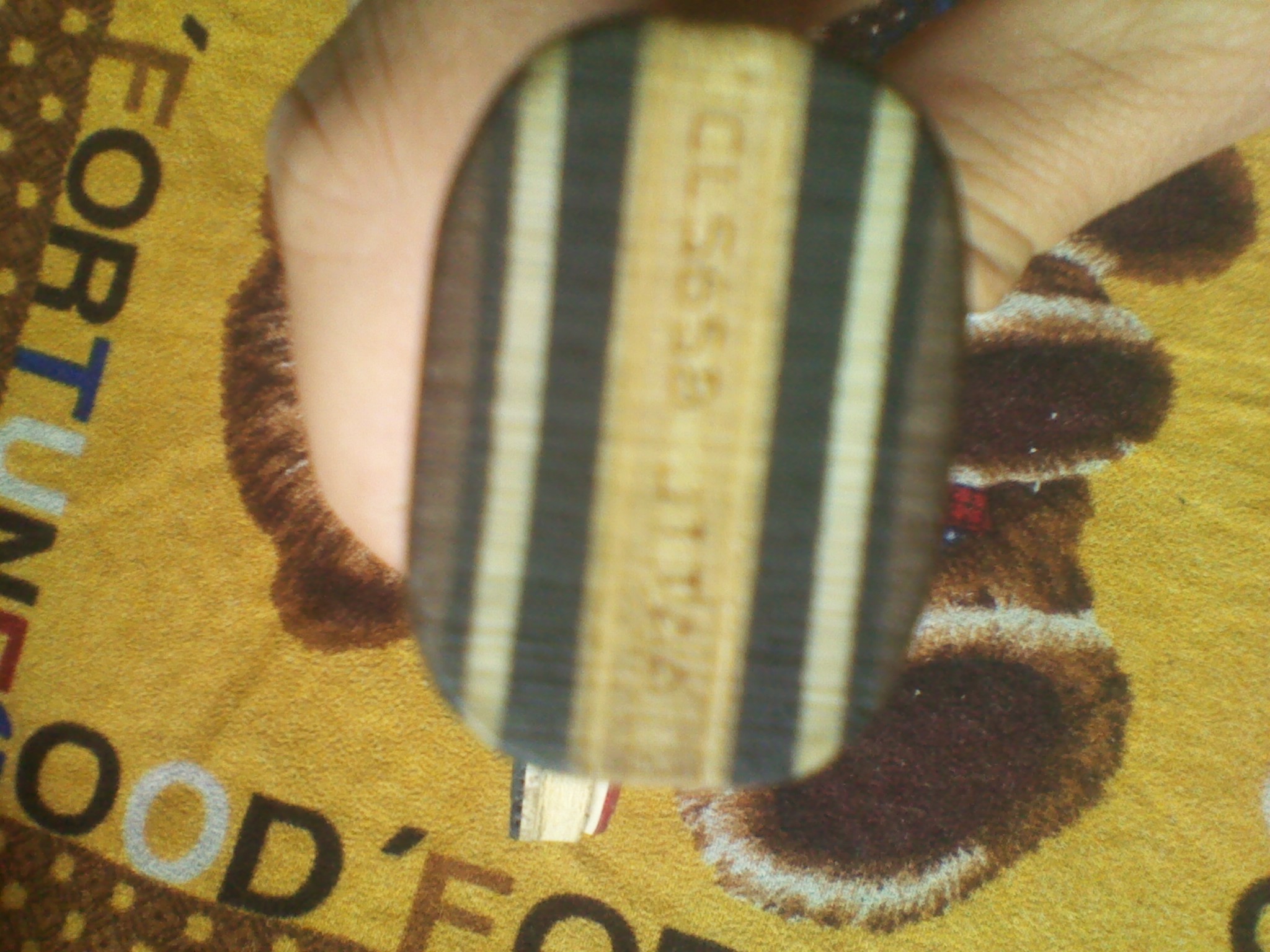 ���µĽ����ռ�ɷ�װ������  ��һƿ��ˮ