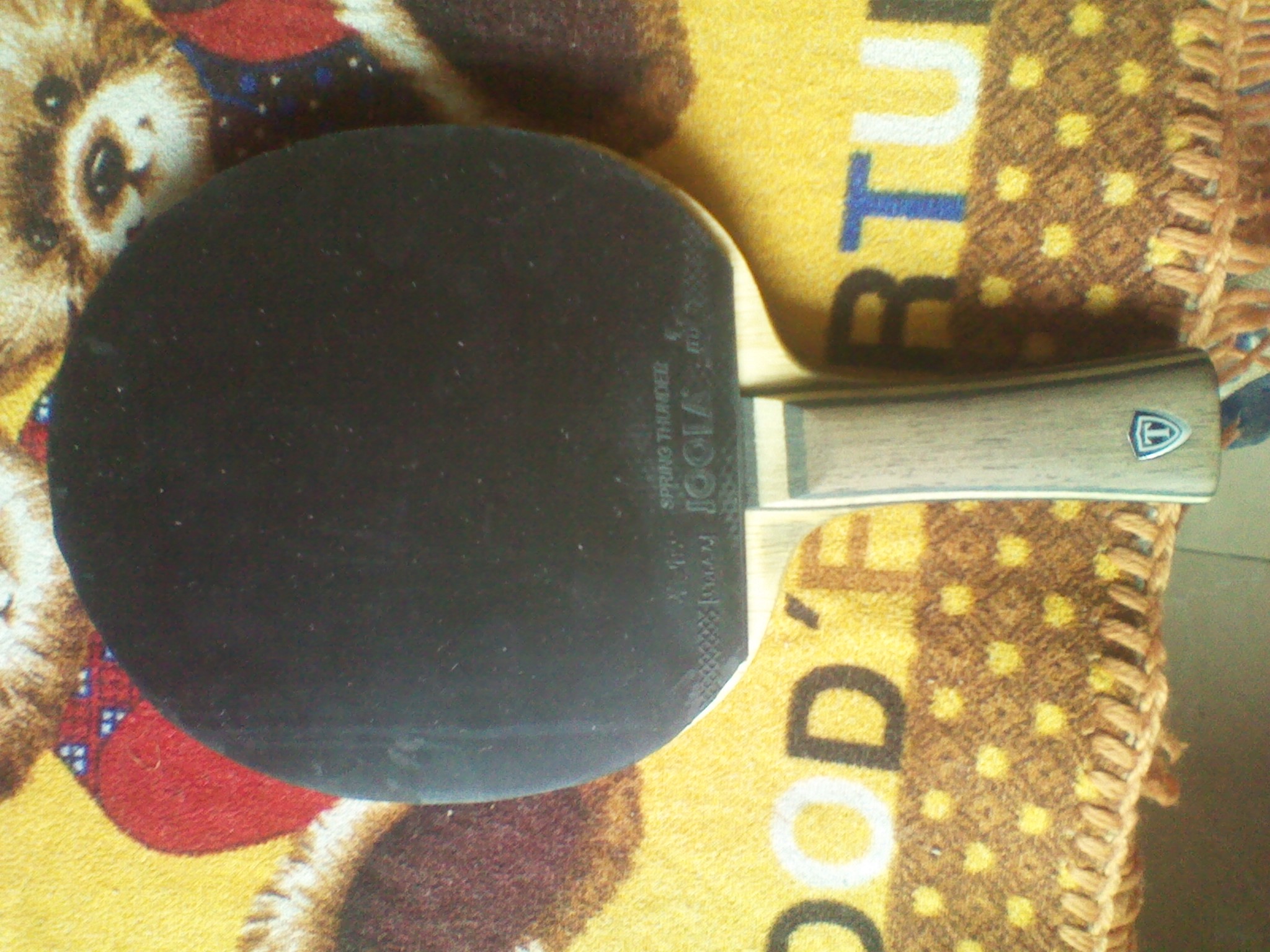 ���µĽ����ռ�ɷ�װ������  ��һƿ��ˮ