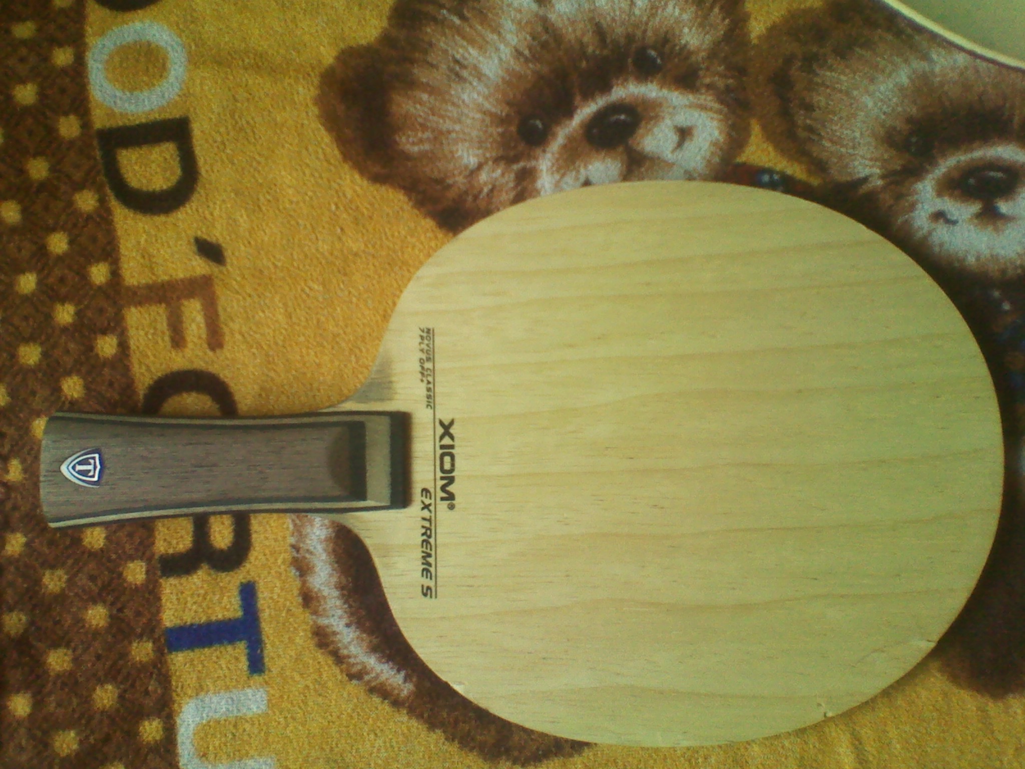 ���µĽ����ռ�ɷ�װ������  ��һƿ��ˮ