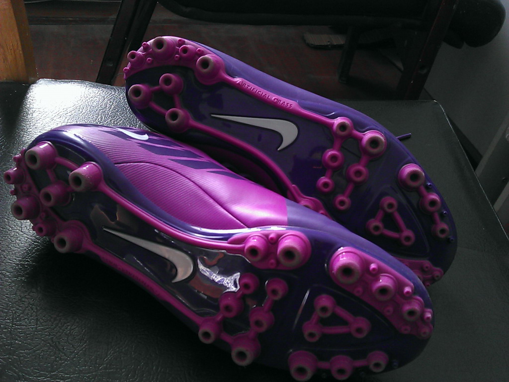 ��һ˫�Ϳ˵Ĵ̿�7,40�룬��ϲ����