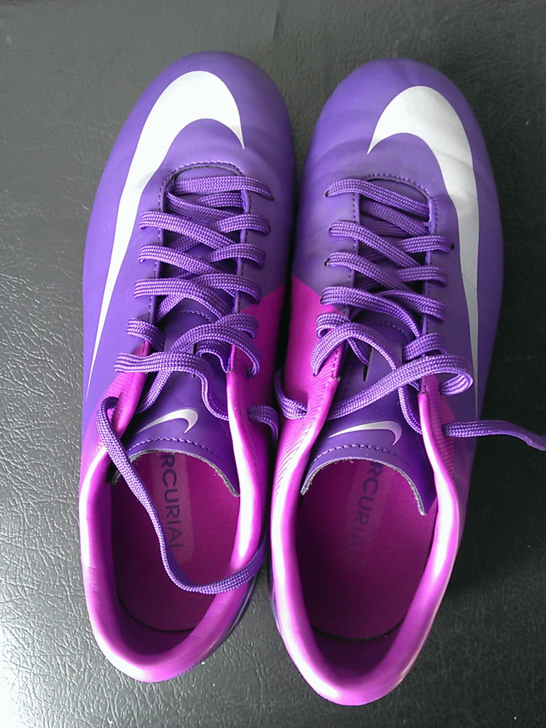 ��һ˫�Ϳ˵Ĵ̿�7,40�룬��ϲ����