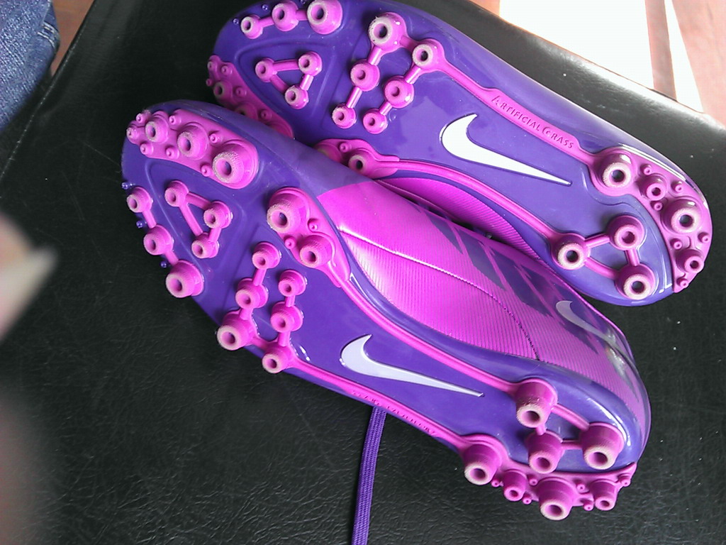 ��һ˫�Ϳ˵Ĵ̿�7,40�룬��ϲ����