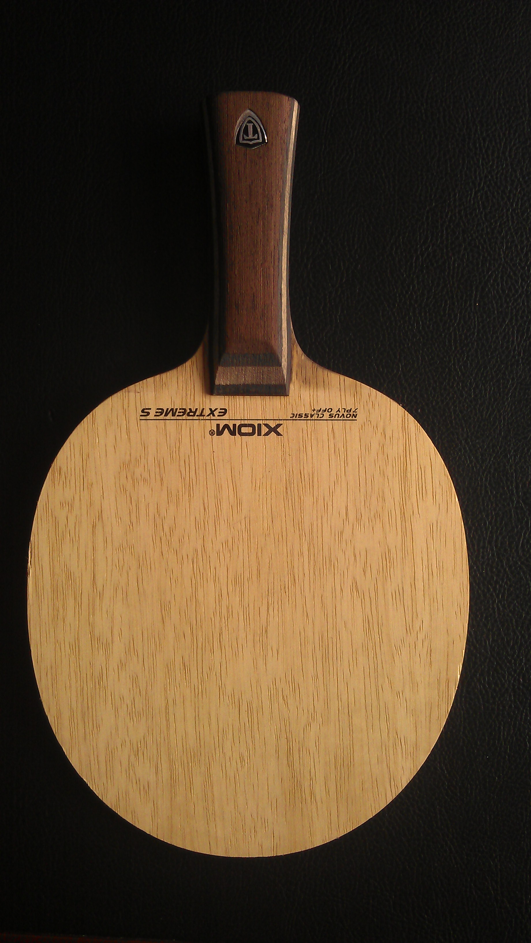 �����ռ�ɷ7�д�ľ�װ���һö���ͺ���ֱ���׽�һ��220���ʡ�