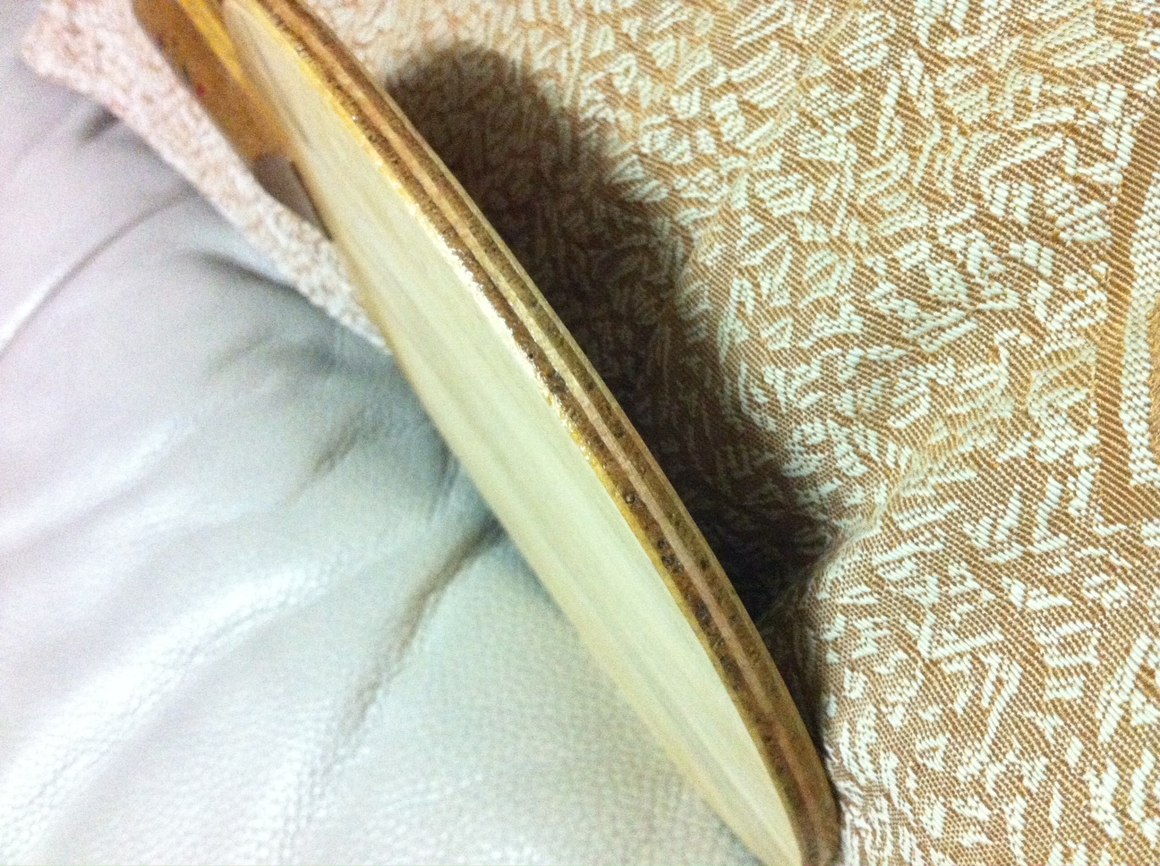 Ʒ�����µļ�Ʒ��032�������ͺ�ȼ�ͼ����ʾ���۸�1600Ԫ����08�����ӣ����ּ����ӣ�3�Ѵ��ֻ��2100Ԫ��