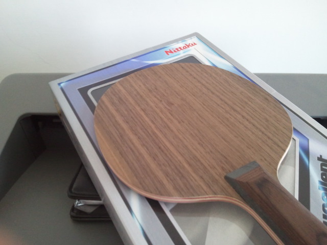 �����𣬺ڲ������һ�飬��Ʒ�࣬����������ɫT05,��ɫT64��������BETA,һ��һ�죬��ɫ�ոգ��۸�ʵ�ݣ�����Ȥ�Ľ���