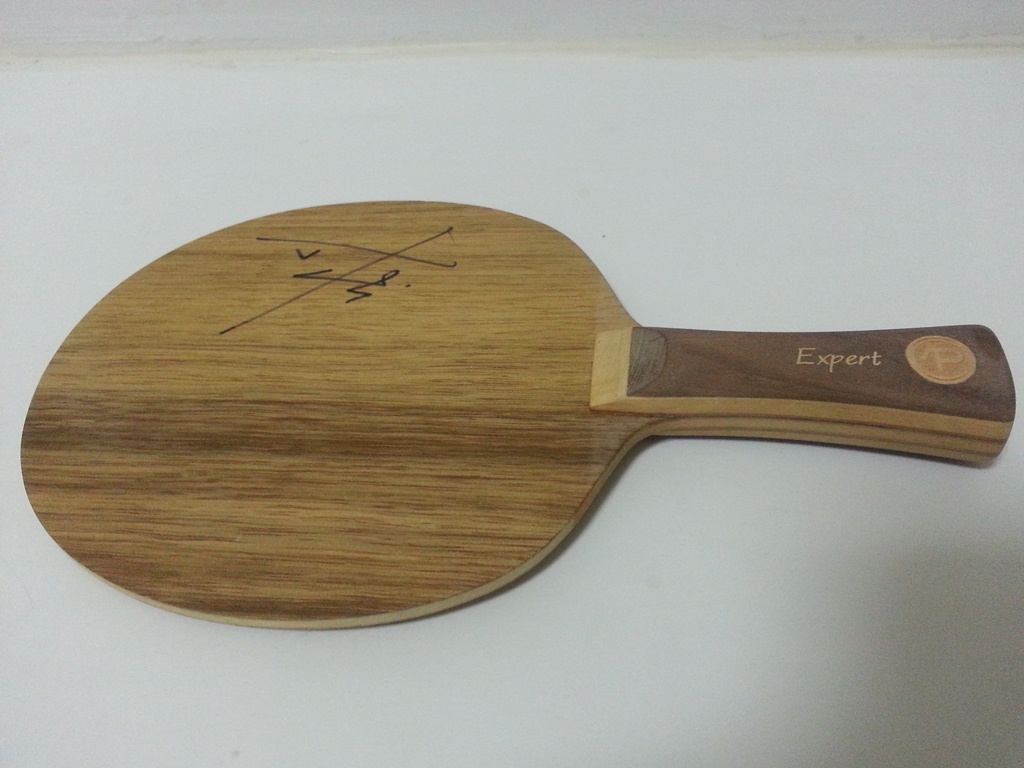 �岩�����С̸�ջ��Ա��Ͷ��ɵĺ�Ӱ