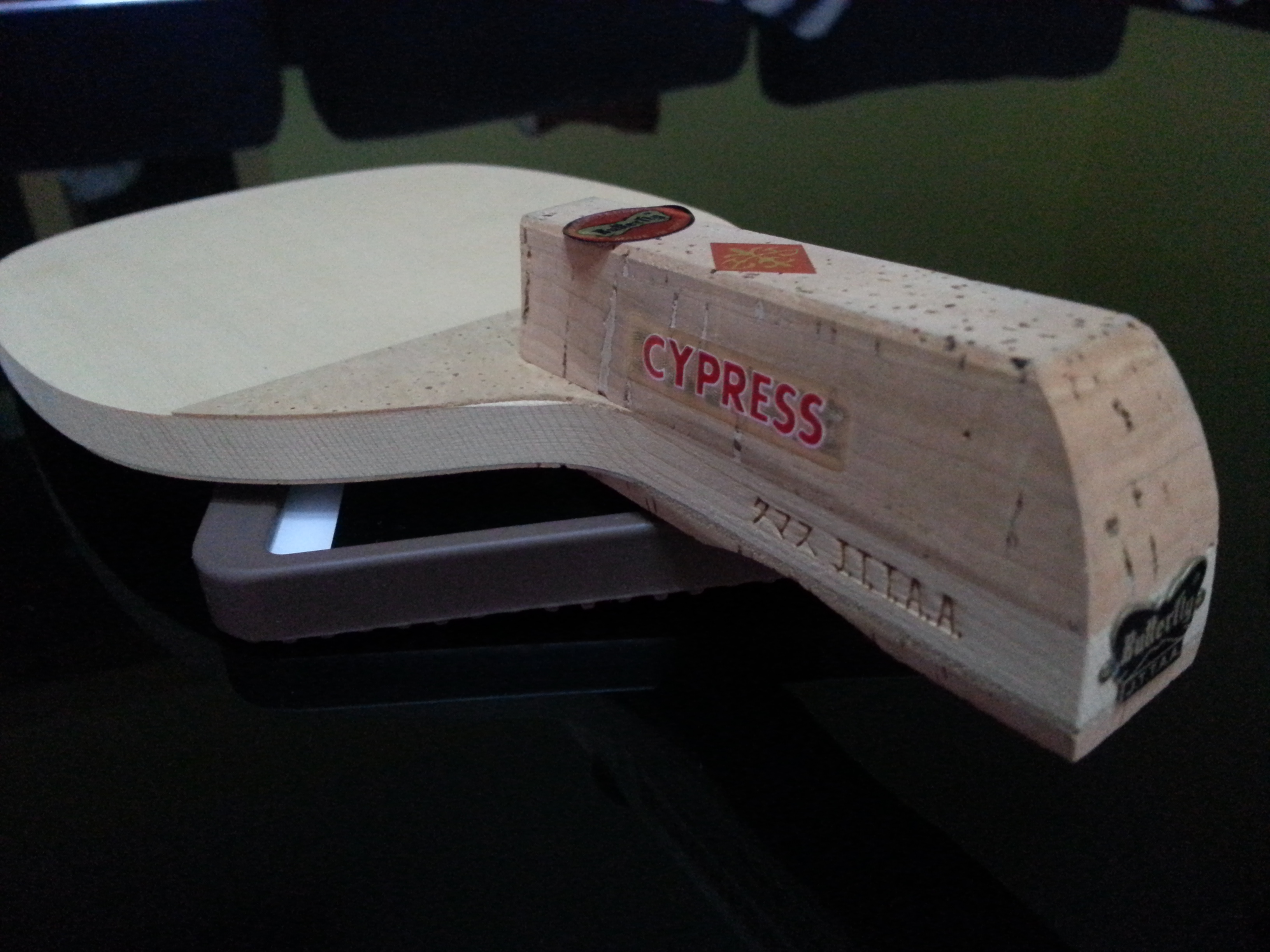 ����ֱ����CYPRESS���ϵ���