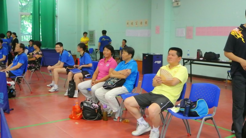 13��6��22�վ�Ӣ�������׽조������˿�屭��ƹ��������ɼ�����Ƶ��������Ƭ