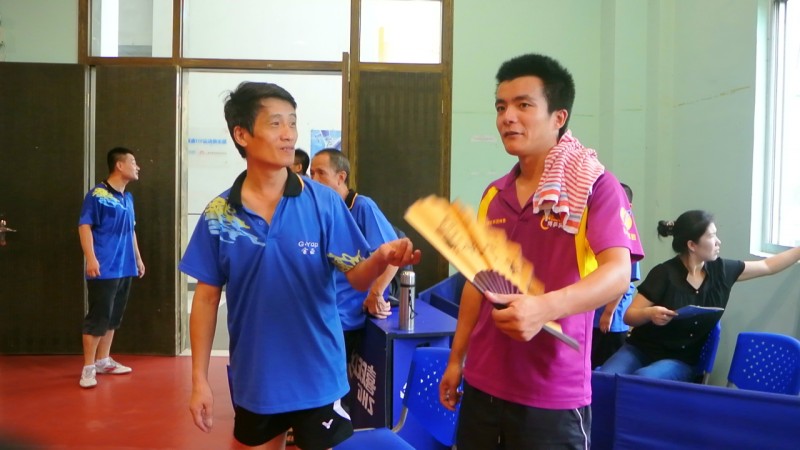 13��6��22�վ�Ӣ�������׽조������˿�屭��ƹ��������ɼ�����Ƶ��������Ƭ